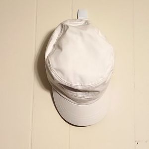 White cap